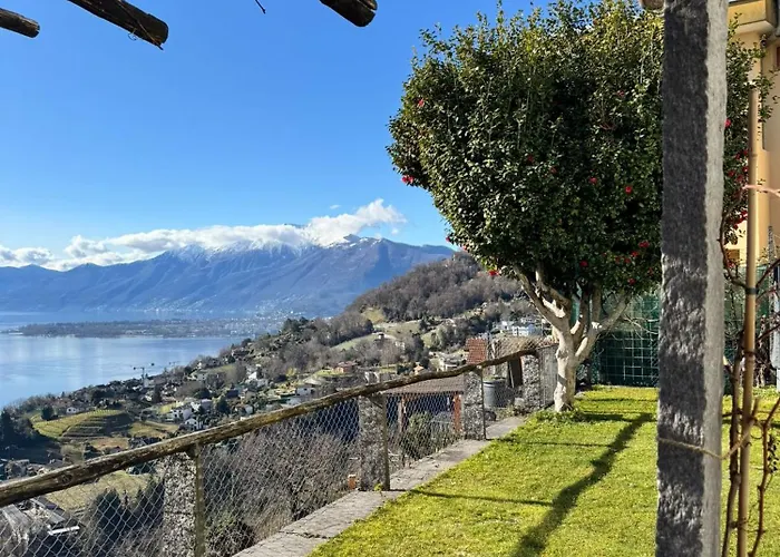 Casa Reto - Im Tessin بيت للعطل