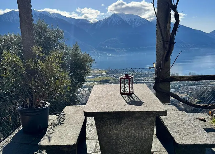 Feriehus Casa Reto - Im Tessin
