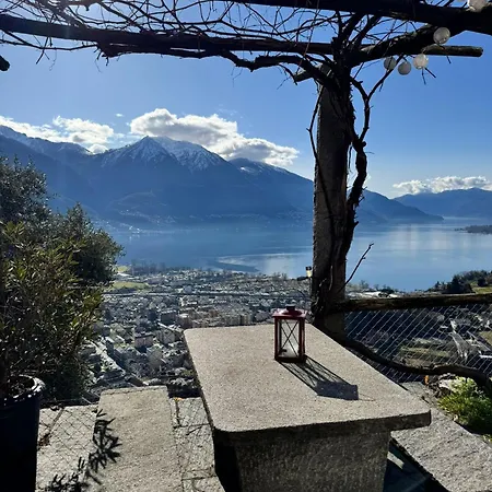 Feriehus Casa Reto - Im Tessin